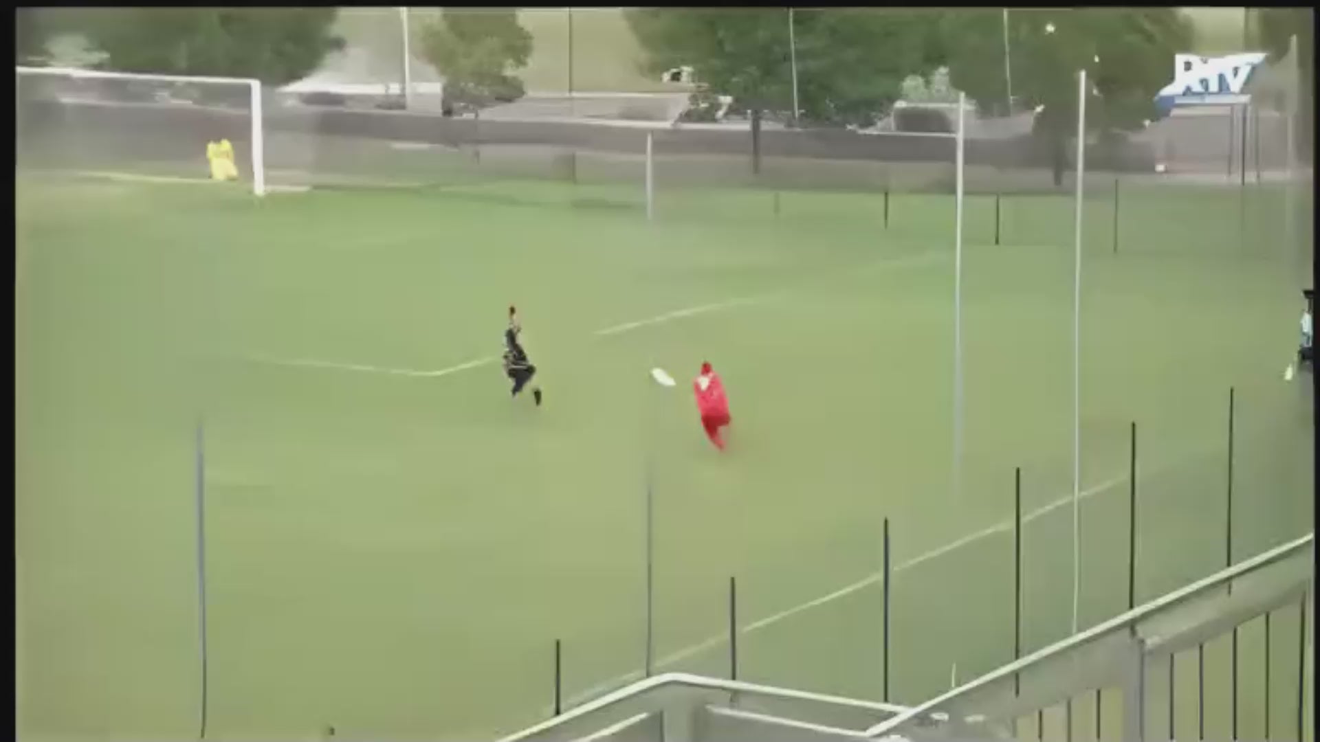 Carica il video: 
